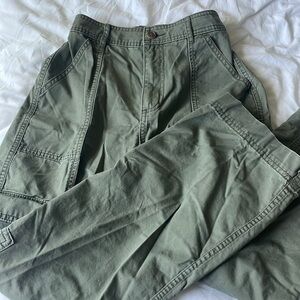 Abercrombie high rise army green cargos